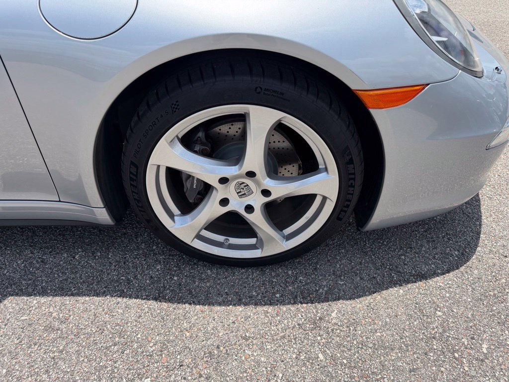 Used 2014 Porsche 911 Carrera 4 w/ Sport Chrono Package AWD/4WD image 4