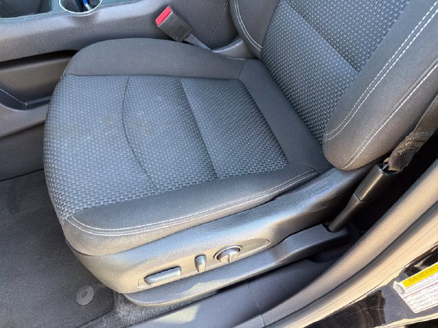 Used 2022 GMC Terrain SLE w/ Driver Convenience Package FWD image 19