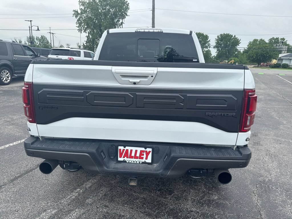 Used 2018 Ford F150 Raptor w/ Equipment Group 802A Luxury AWD/4WD image 4