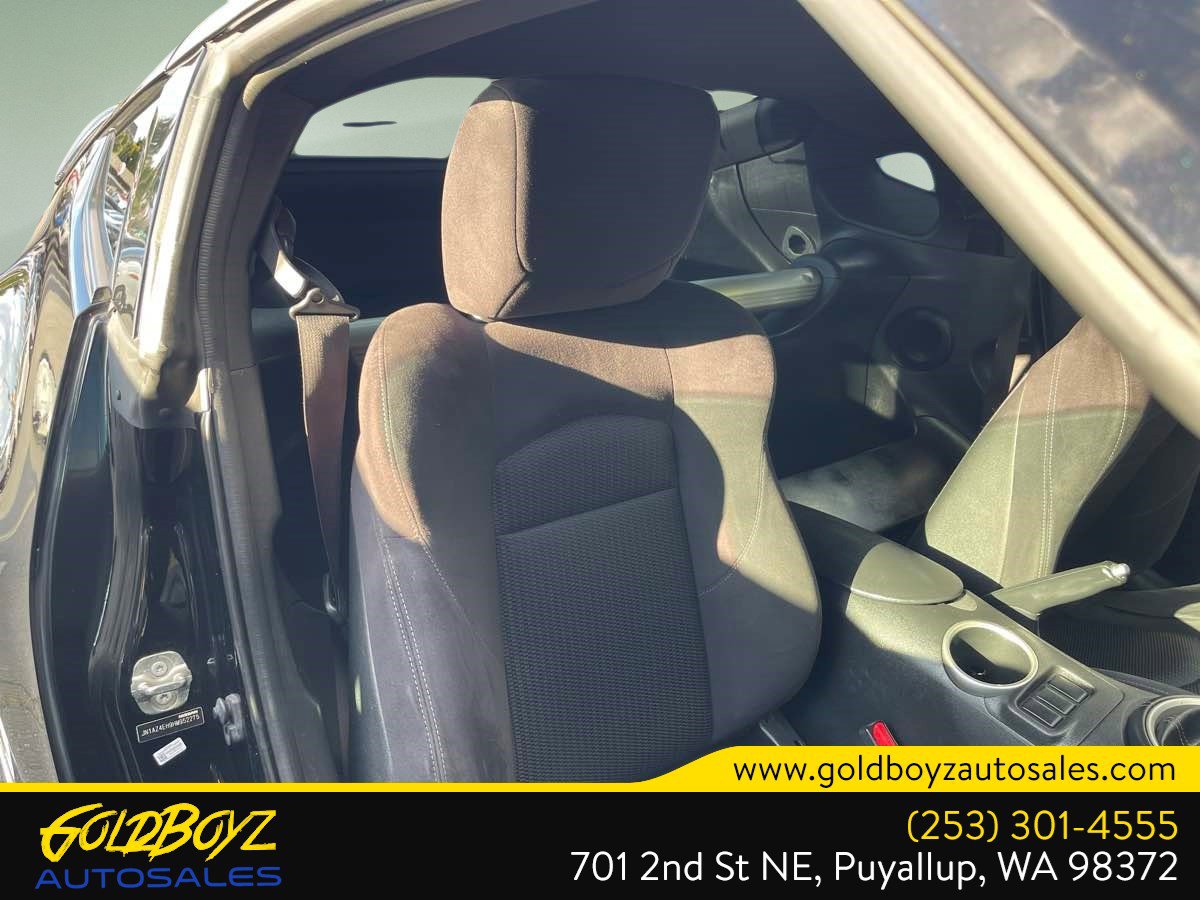 Used 2017 Nissan 370Z Coupe RWD image 27