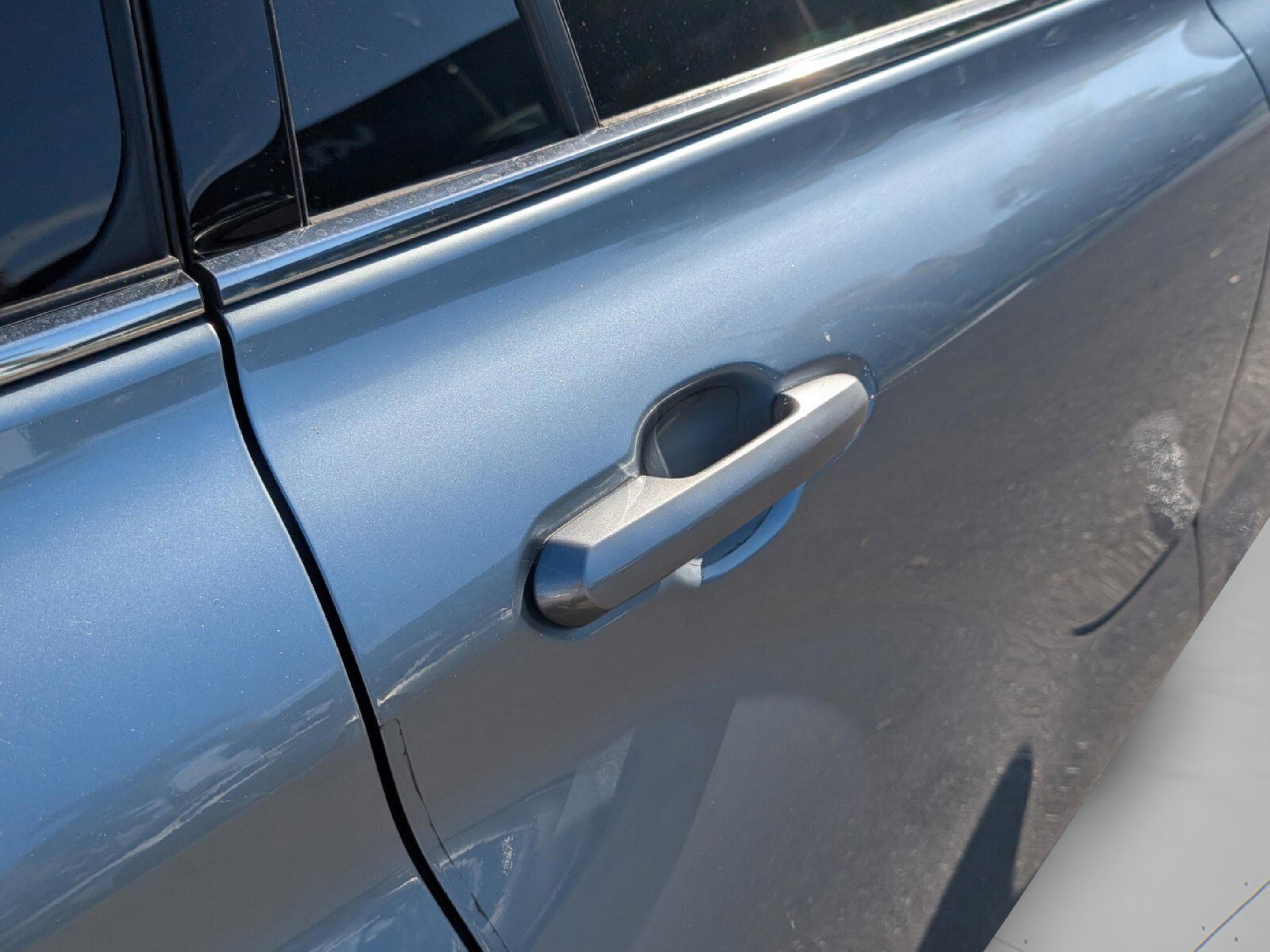 Used 2021 Toyota Highlander XLE FWD image 26