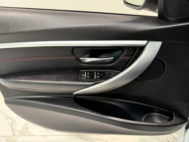 Used 2018 BMW 330i Sedan w/ Shadow Sport Edition RWD image 12