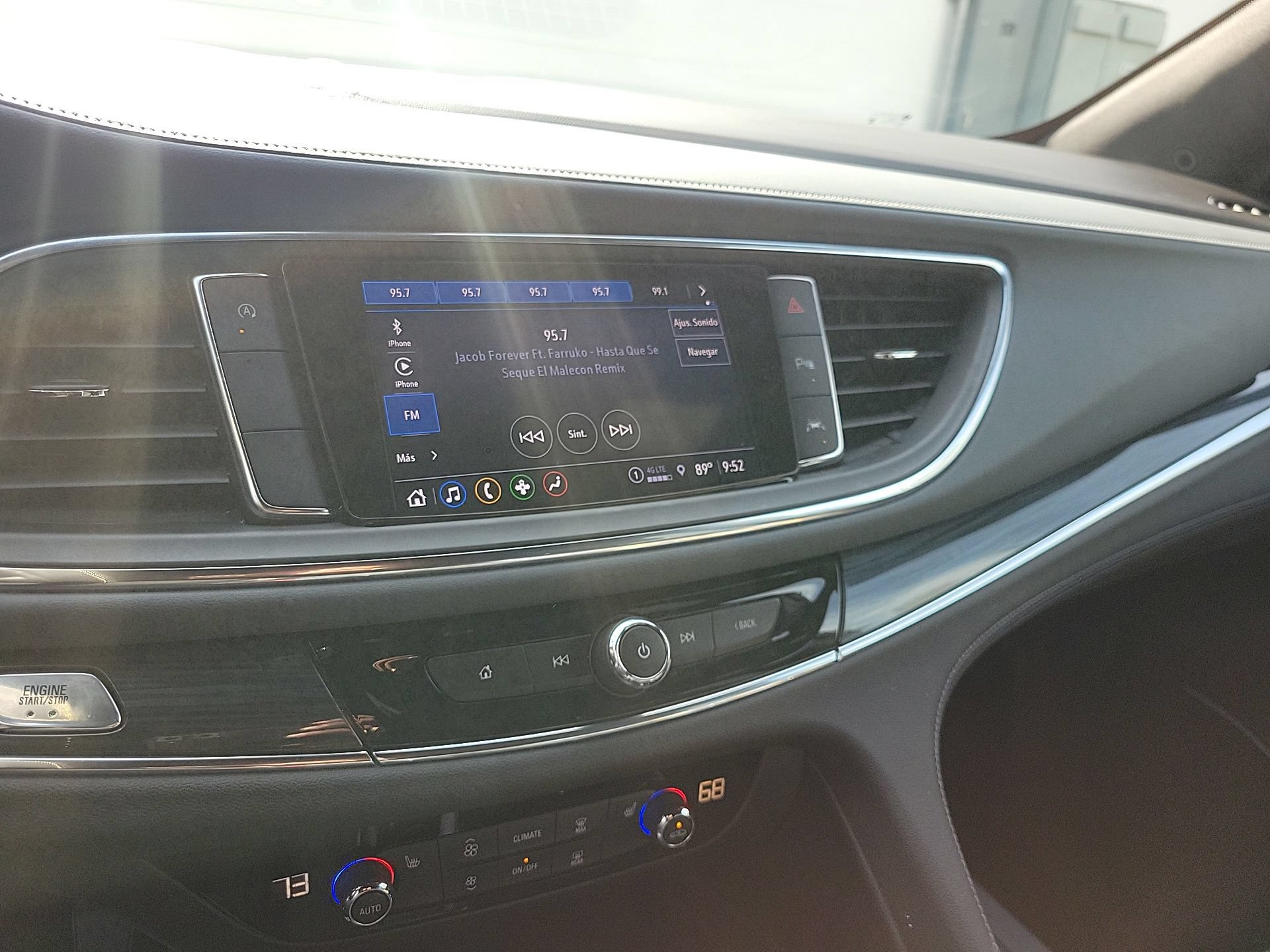 Used 2024 Buick Enclave Essence w/ Sport Touring Edition FWD image 30