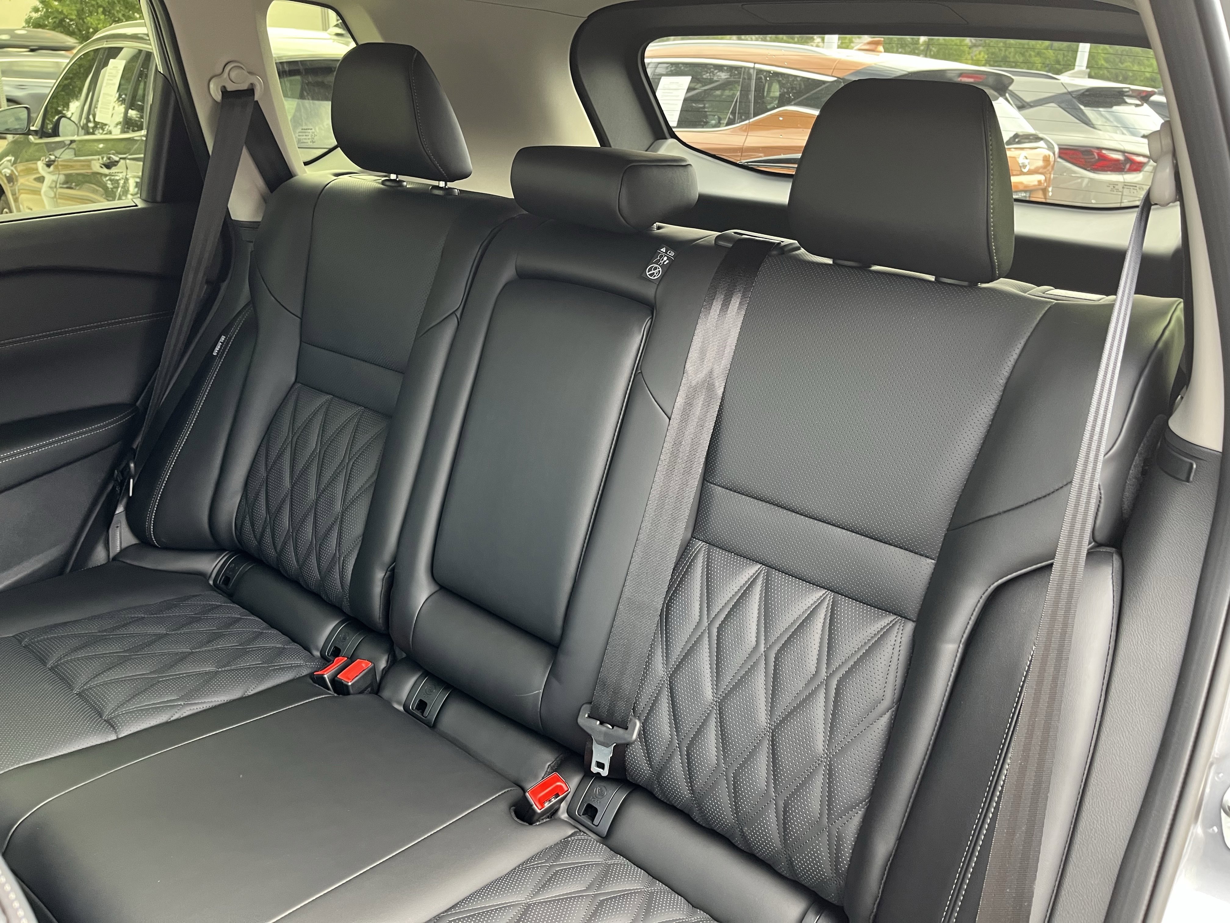 New 2026 Nissan Rogue Platinum image 23