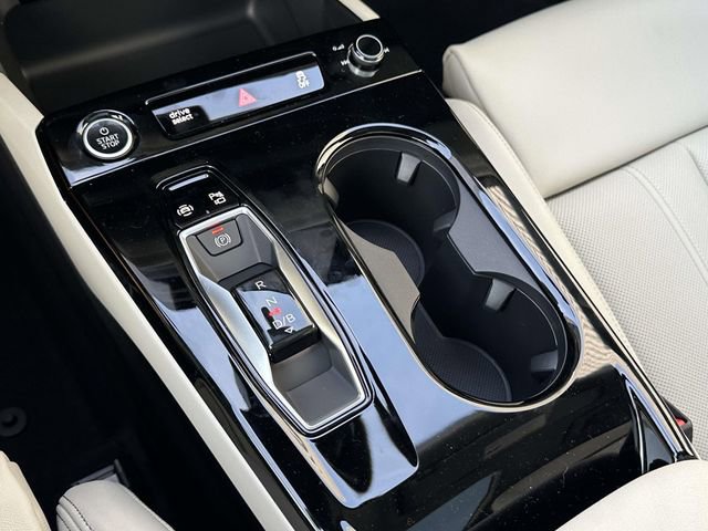 New 2027 Audi Q6 e-tron Premium AWD/4WD image 12