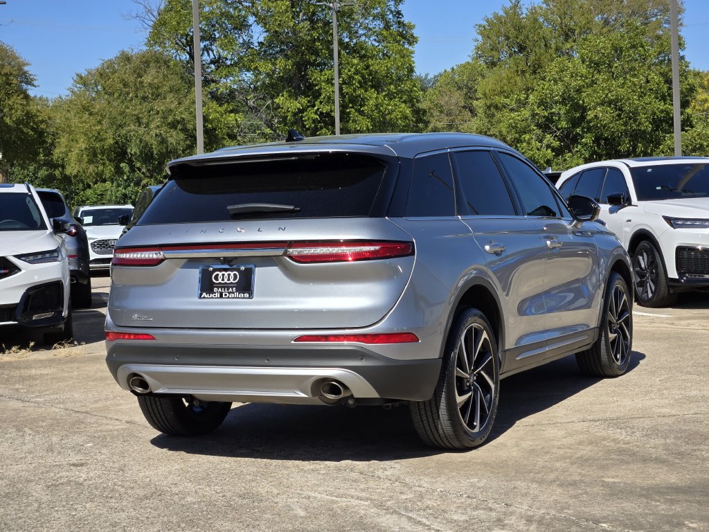 Used 2023 Lincoln Corsair Reserve w/ Equipment Group 201A FWD image 8