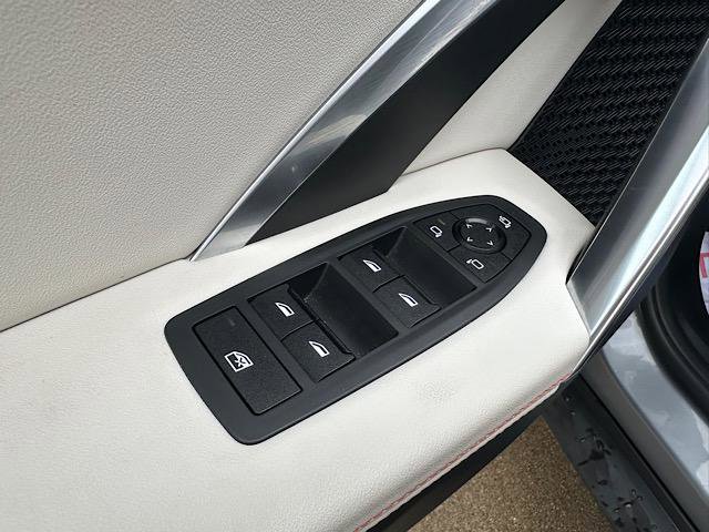 Certified 2025 BMW X2 xDrive28i image 17