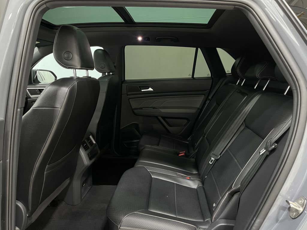 Used 2021 Volkswagen Atlas Cross Sport SE w/ Panoramic Sunroof Package image 29