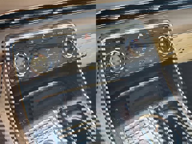 Used 2022 Genesis GV80 2.5T w/ Prestige Package 04 image 28