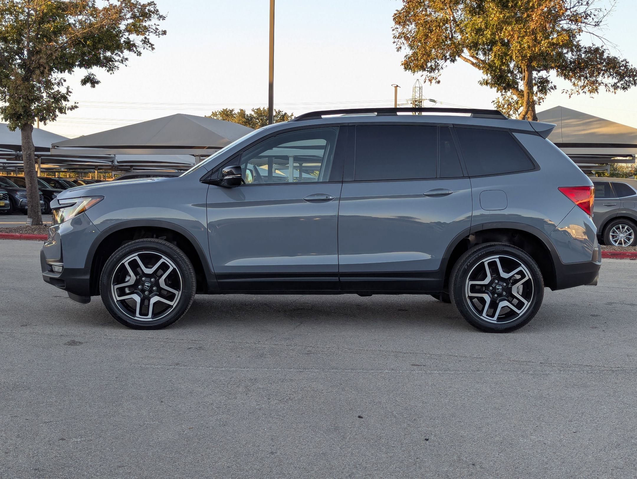 Used 2022 Honda Passport Elite image 7