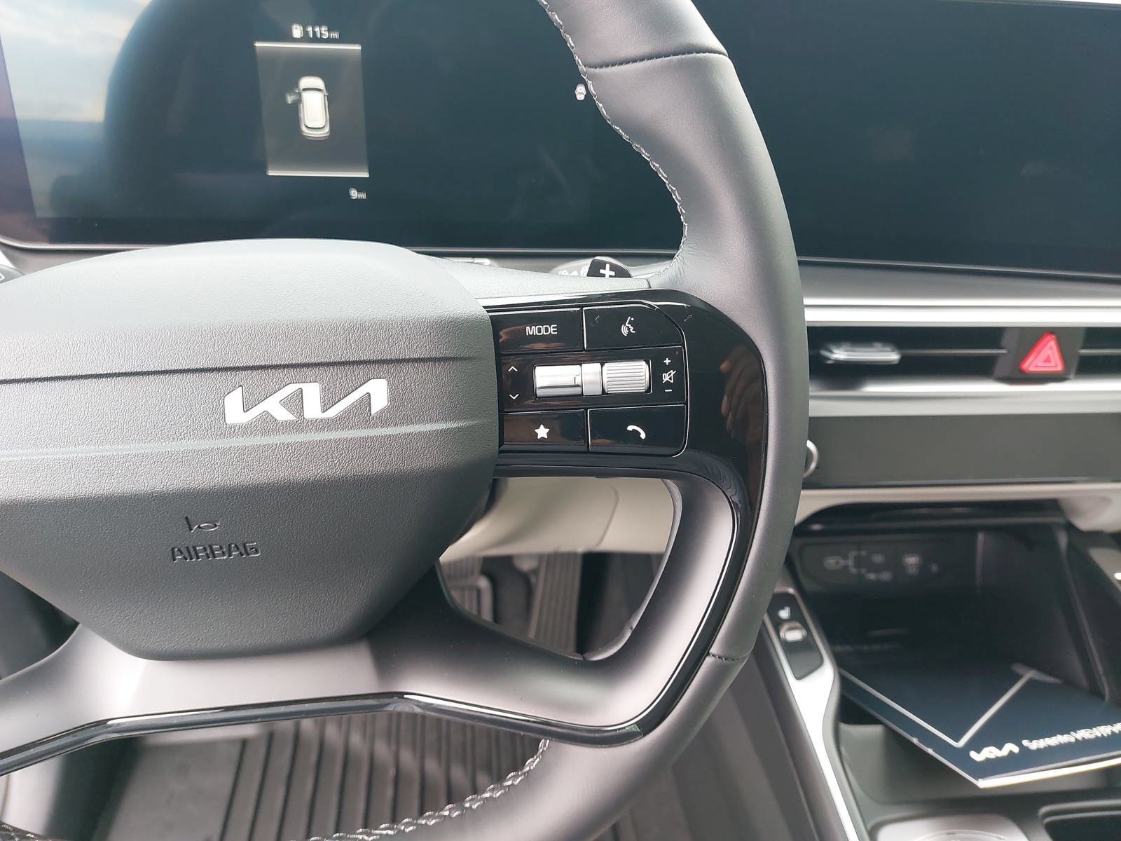 New 2026 Kia Sorento EX w/ EX Premium Package FWD image 17