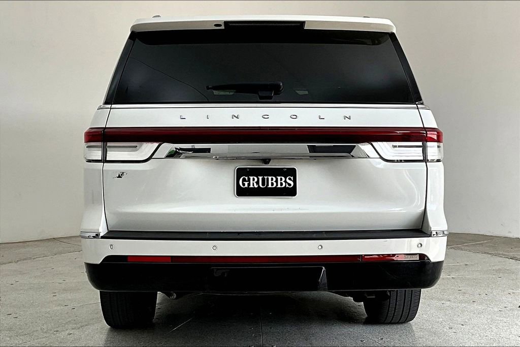 Used 2024 Lincoln Navigator L Reserve image 7