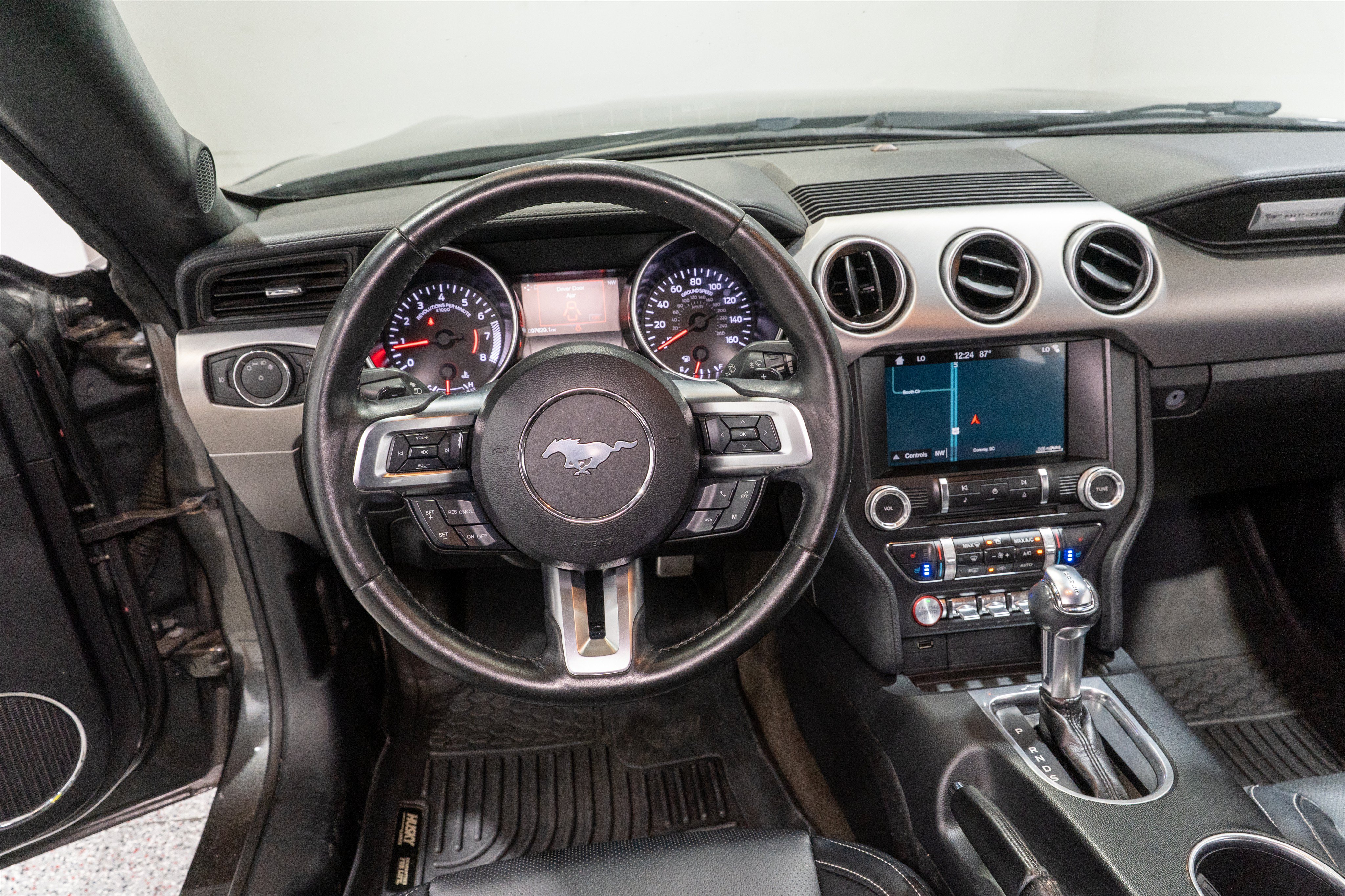 Used 2018 Ford Mustang Premium RWD image 14