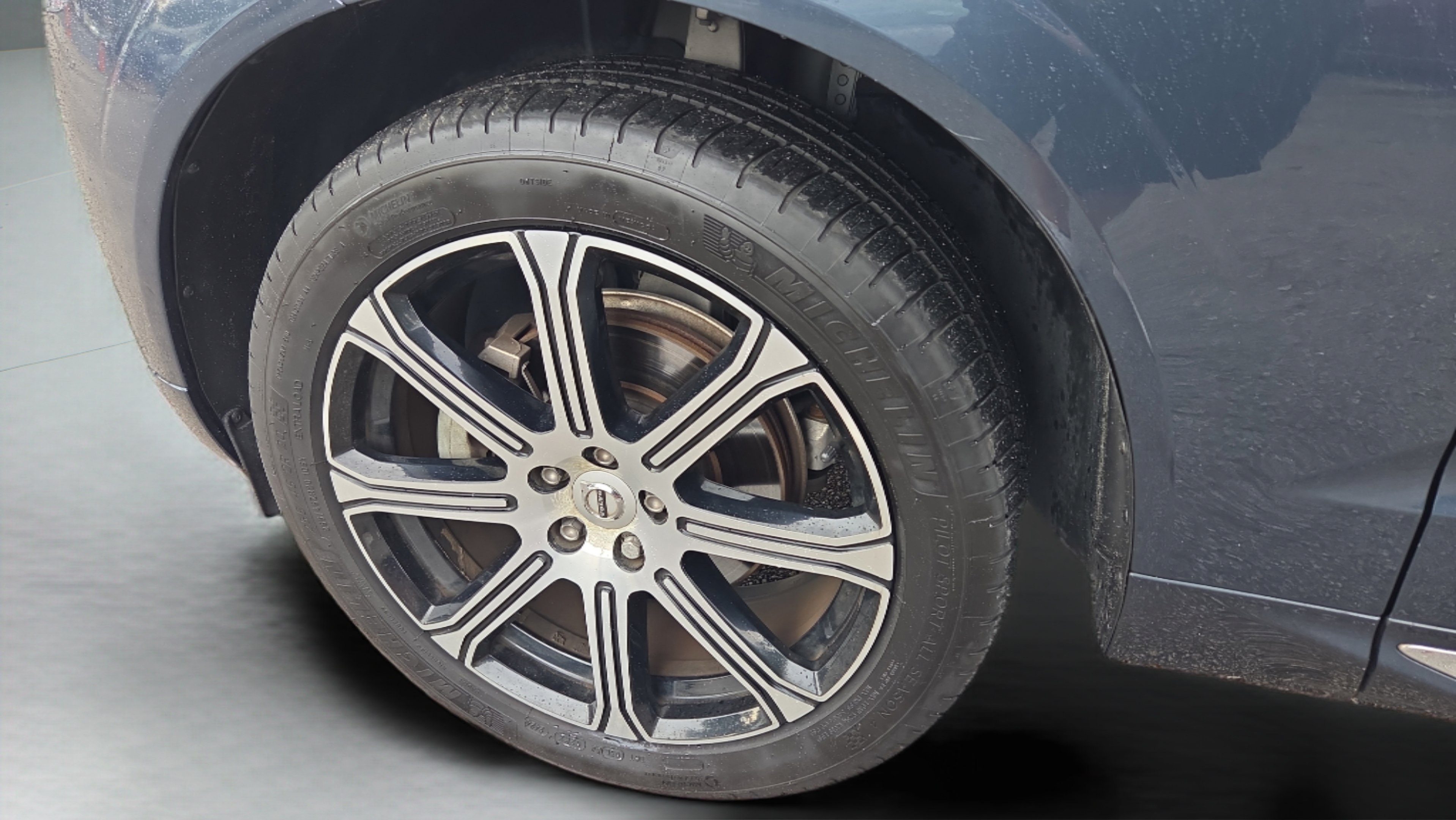 Used 2021 Volvo XC60 T5 Inscription AWD/4WD image 31