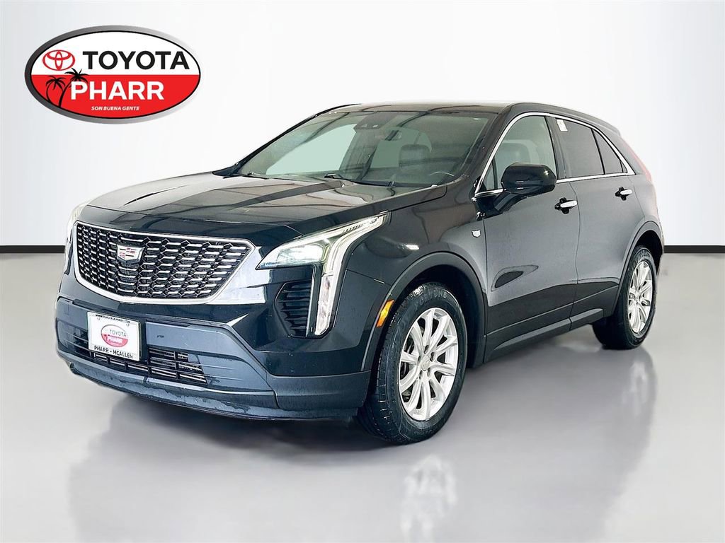 Used 2022 Cadillac XT4 Luxury w/ Cold Weather Package FWD image 1