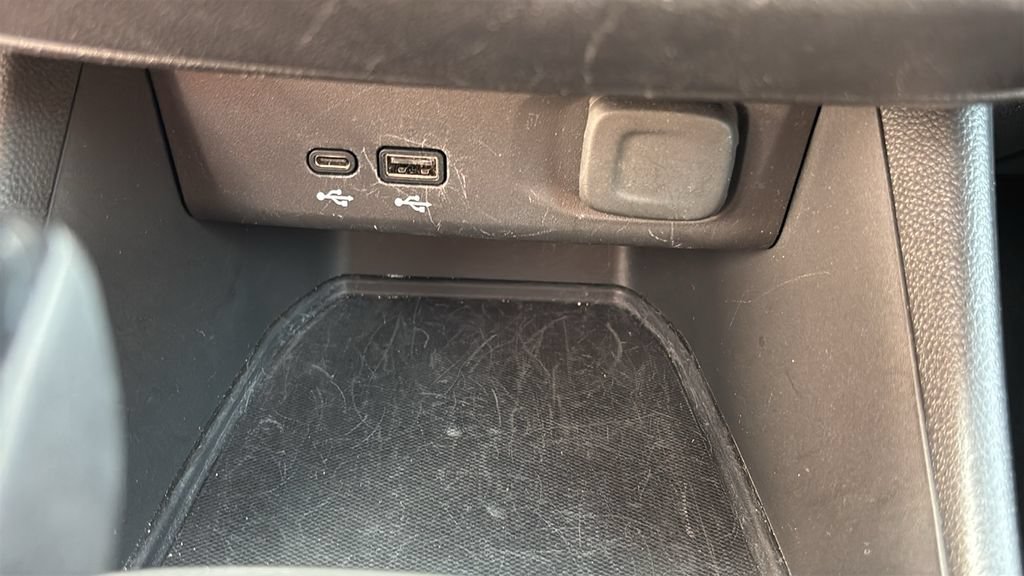 Used 2025 Buick Envista Preferred FWD image 21