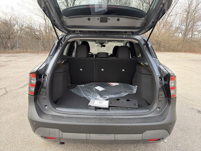 New 2026 Nissan Kicks SV w/ Cold Weather Package image 15