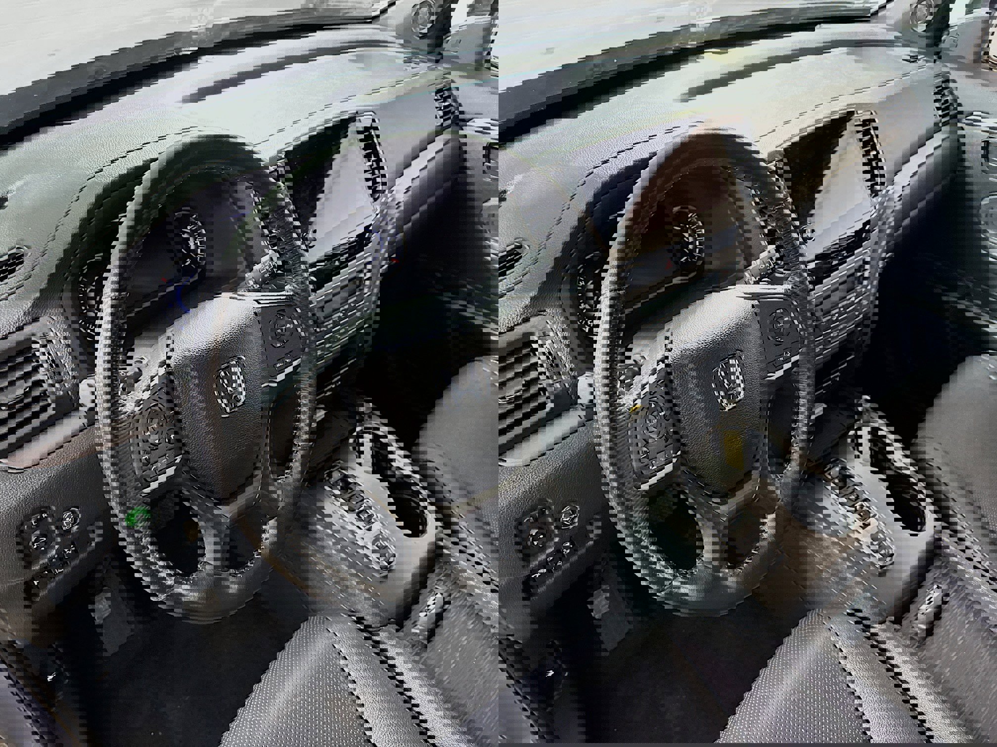 Used 2022 Honda Passport EX-L image 13