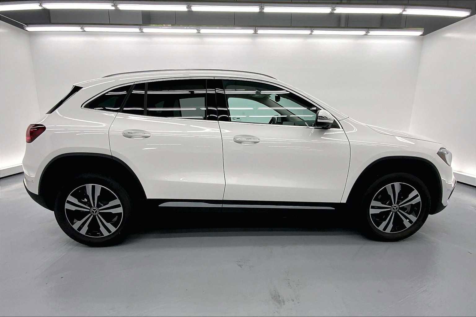 New 2026 Mercedes-Benz GLA 250 GLA 250 image 8