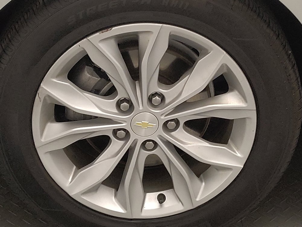 Used 2021 Chevrolet Malibu LT FWD image 31