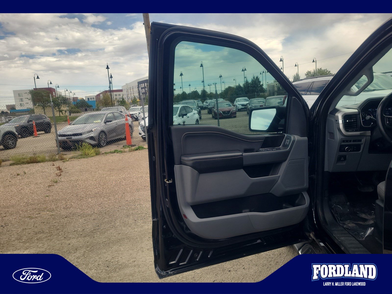 Used 2021 Ford F150 XLT w/ Equipment Group 302A High RWD image 13