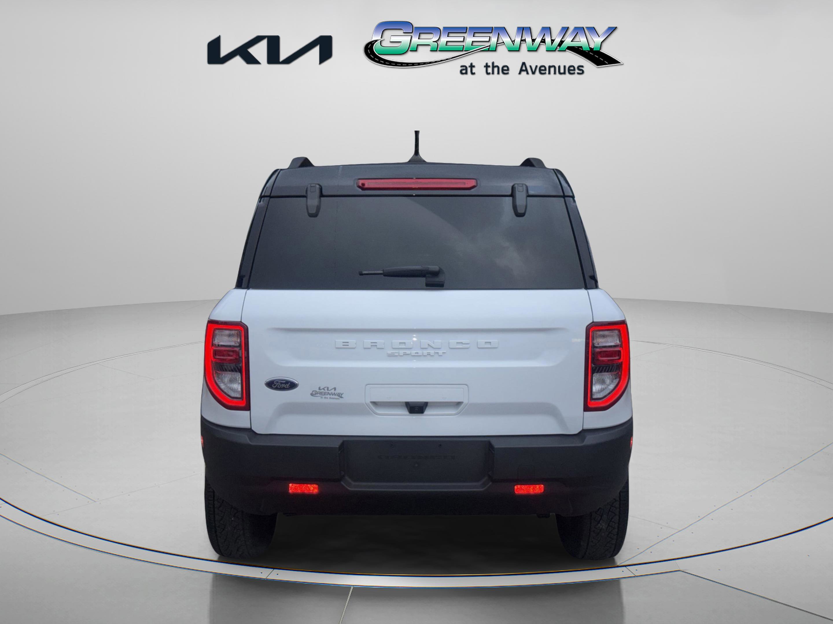 Used 2024 Ford Bronco Sport Badlands image 3