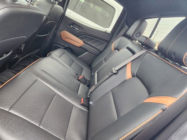 Used 2025 GMC Canyon AT4 w/ Technology Plus Package image 9