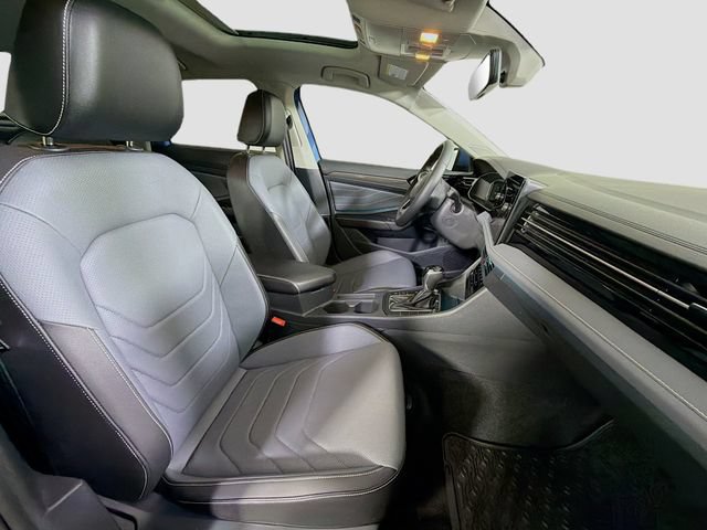New 2026 Volkswagen Jetta SEL FWD image 30