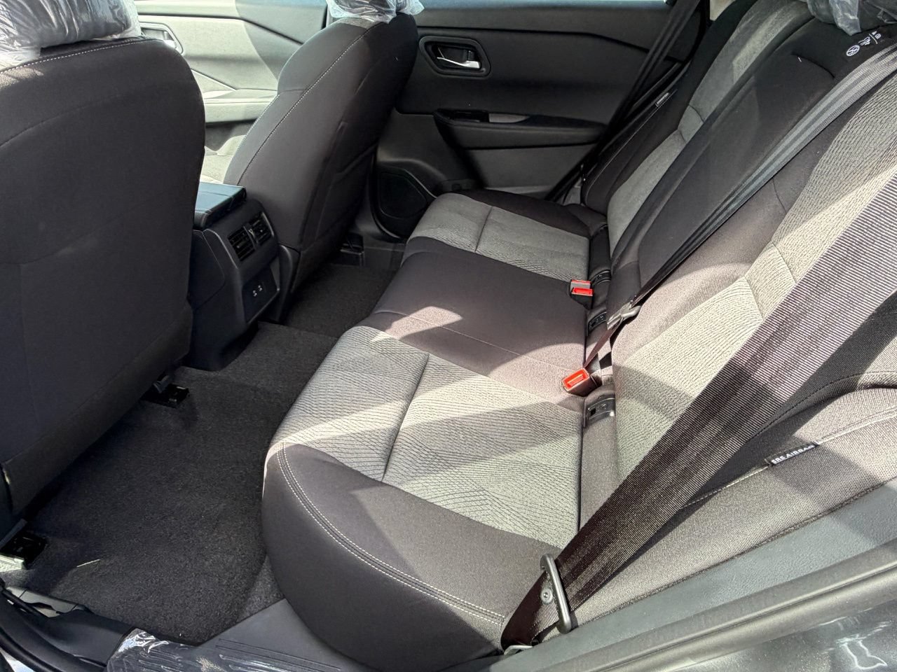 New 2026 Nissan Rogue SV FWD image 18
