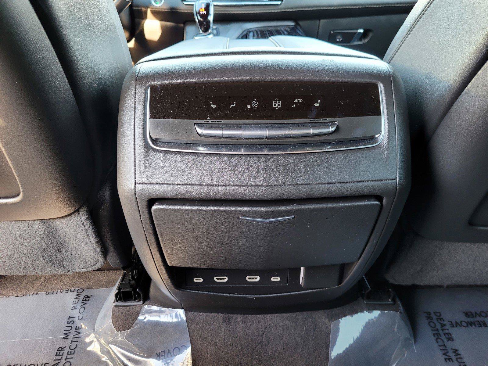Used 2023 Cadillac Escalade Sport AWD/4WD image 19
