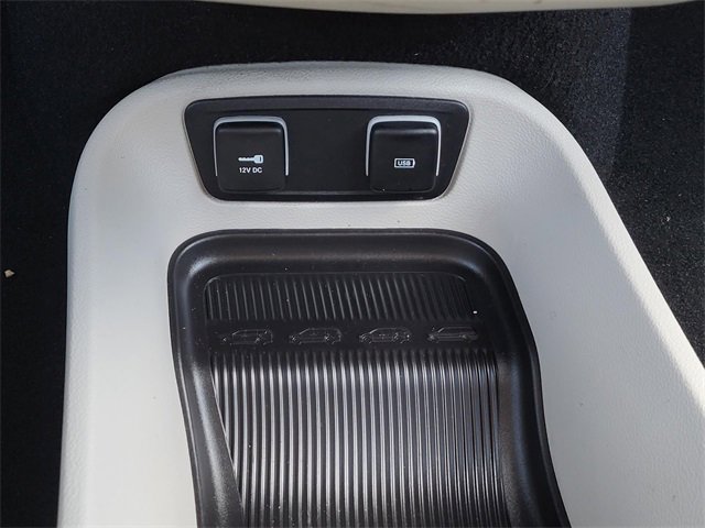 Used 2020 Chrysler Pacifica Touring-L w/ Advanced Safetytec Group image 29