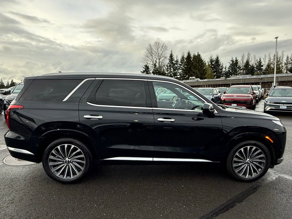 Used 2025 Hyundai Palisade Calligraphy AWD/4WD image 6