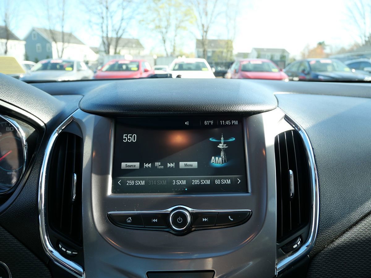Used 2018 Chevrolet Cruze LT w/ Convenience Package FWD image 13