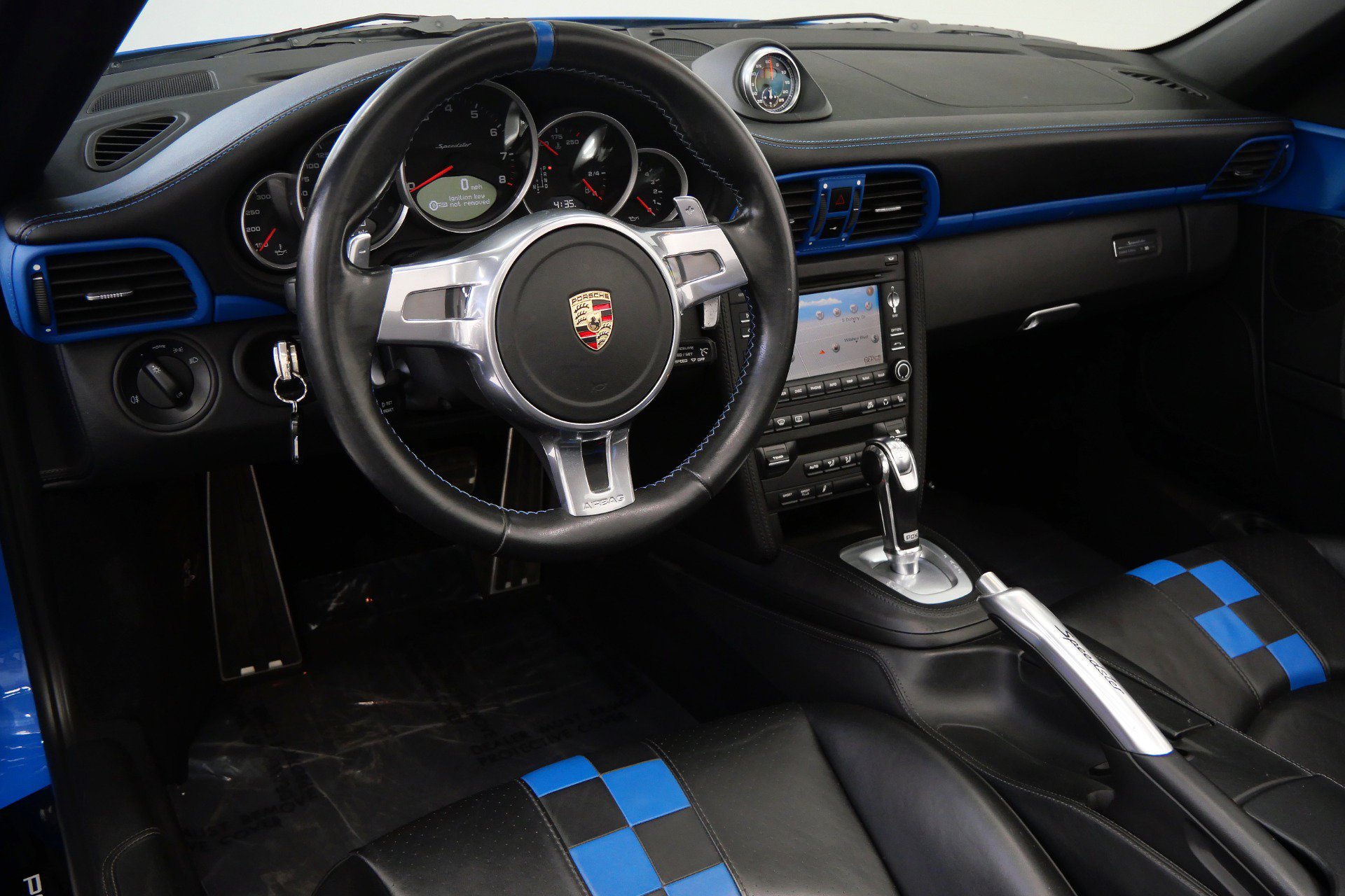 Used 2011 Porsche 911 Speedster RWD image 13