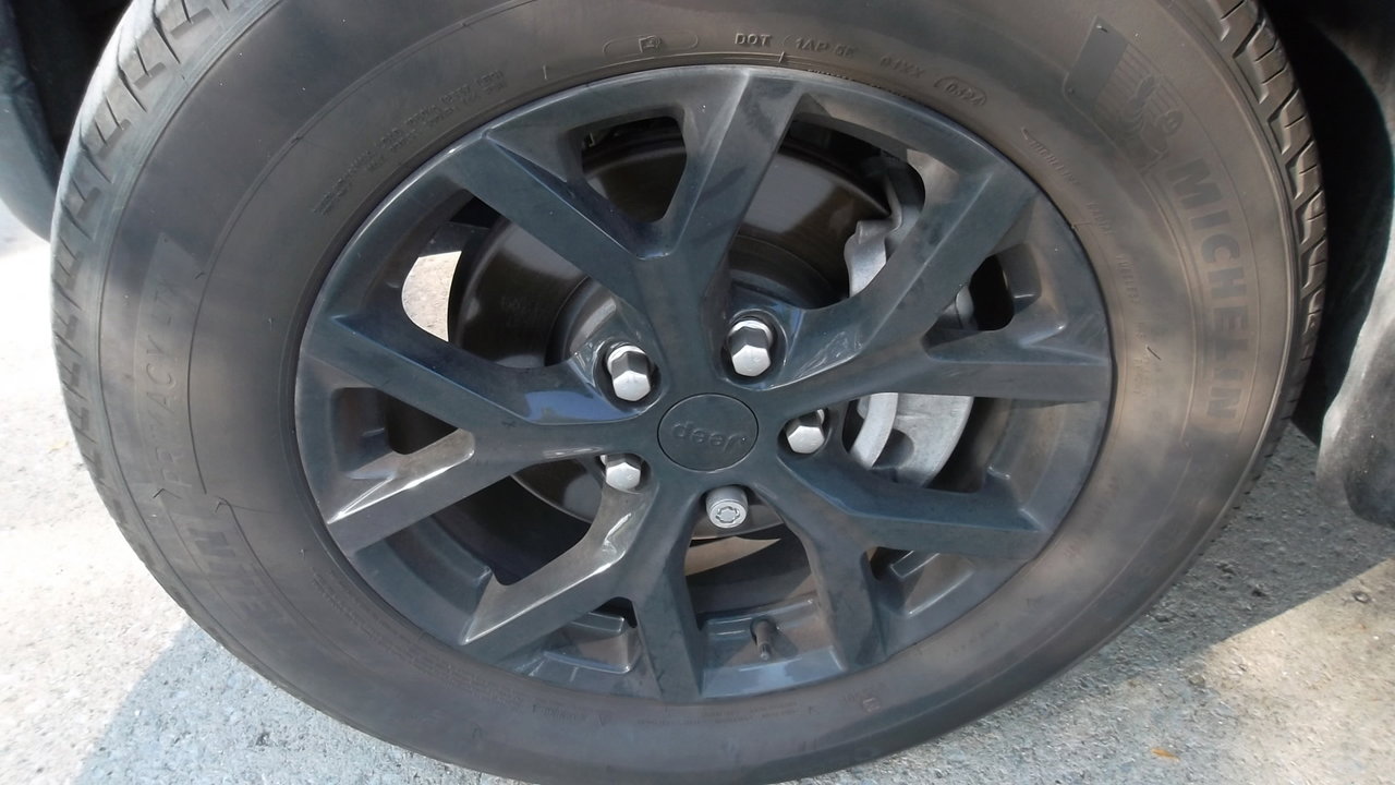 Used 2024 Jeep Grand Cherokee Altitude image 19