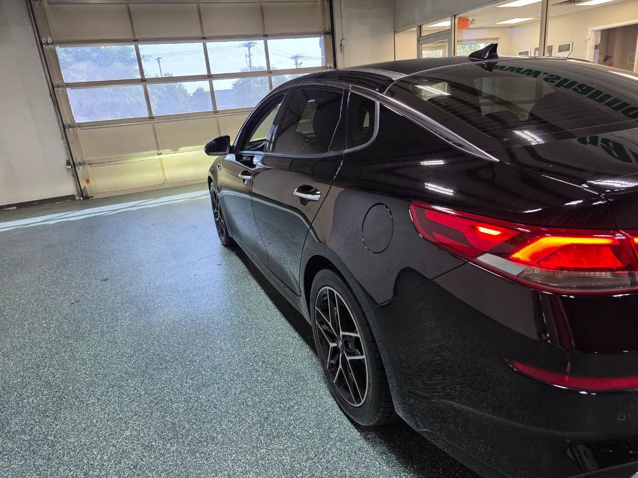 Used 2020 Kia Optima SX FWD image 10