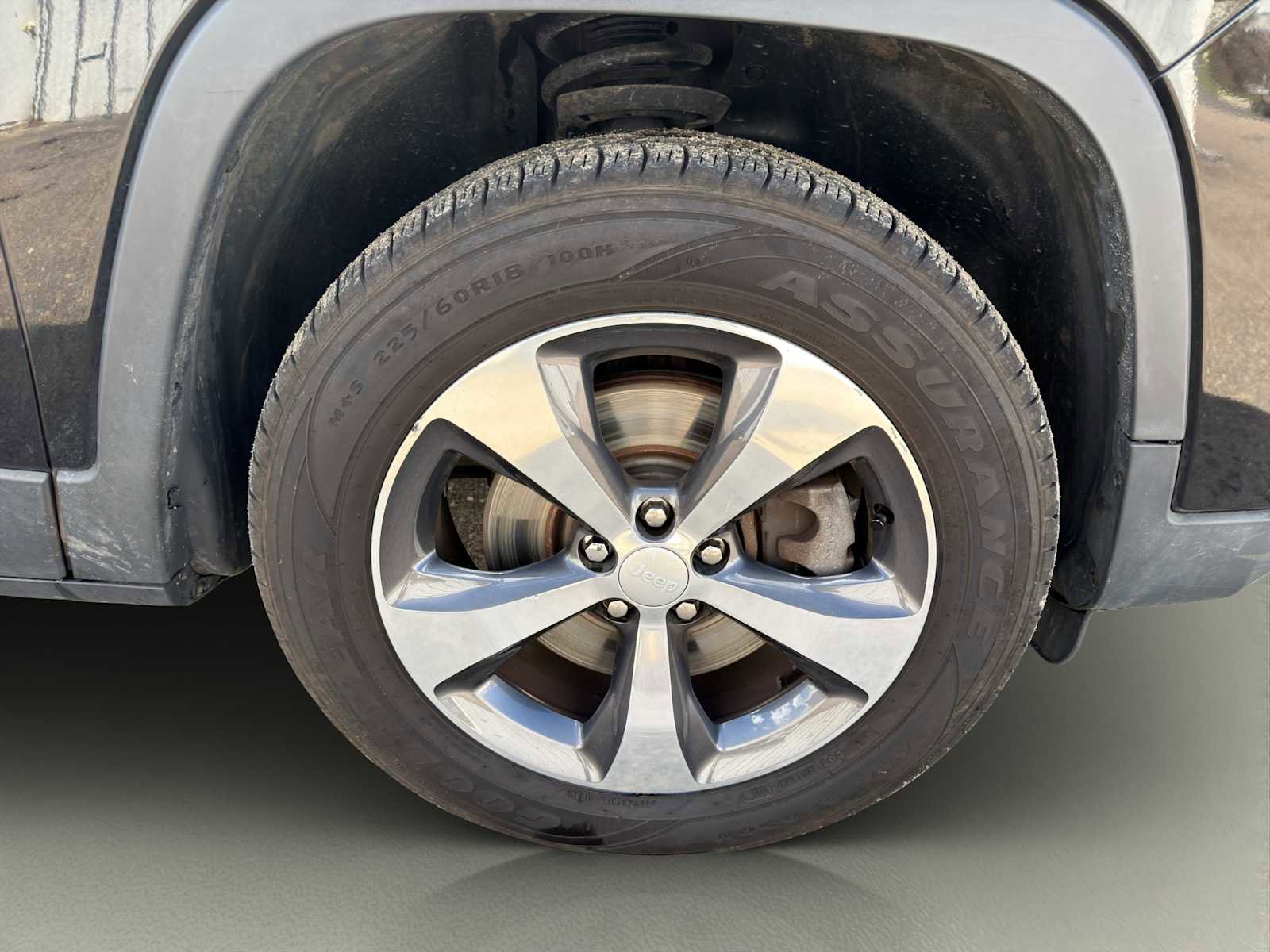 Used 2019 Jeep Cherokee Limited AWD/4WD image 27