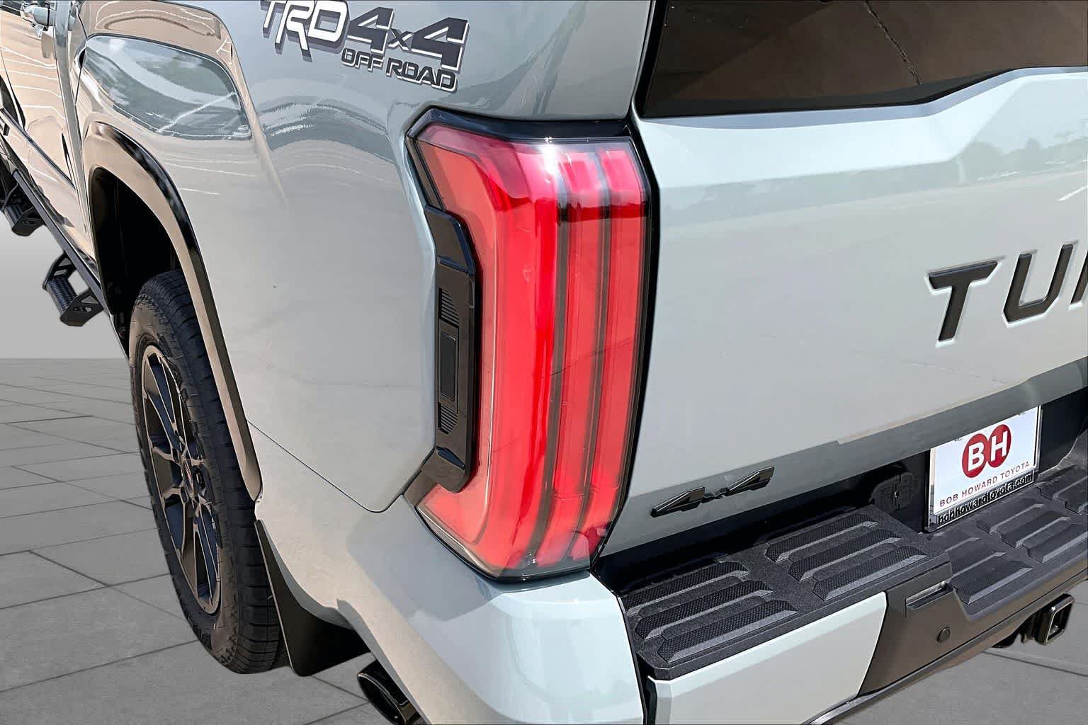 New 2026 Toyota Tundra Platinum w/ TRD Off-Road Package AWD/4WD image 14