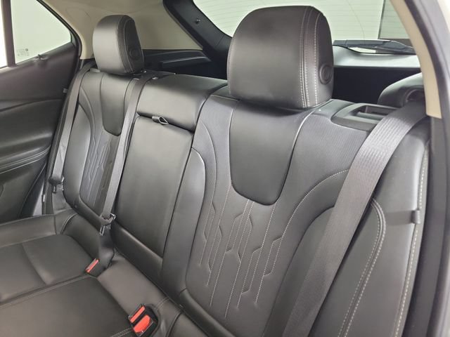 Used 2025 Buick Encore GX Avenir w/ Avenir Convenience Package FWD image 13