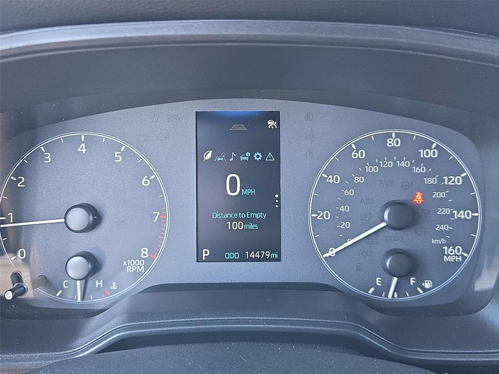 Used 2024 Toyota Corolla Cross LE FWD image 3