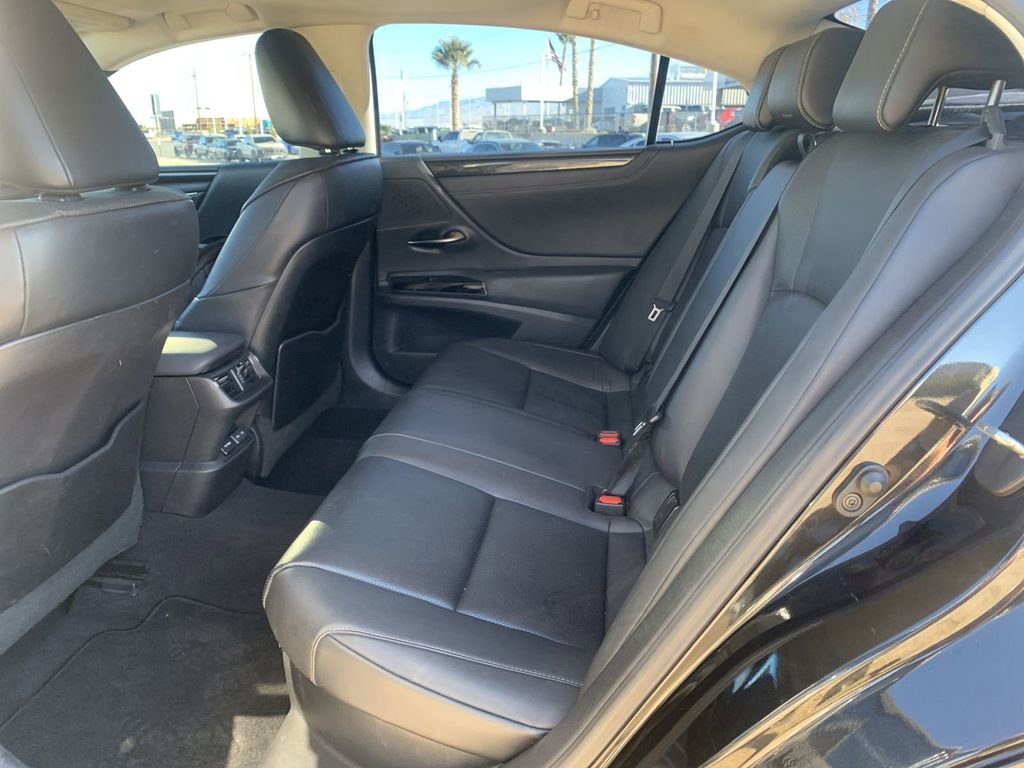 Used 2022 Lexus ES 300h 300h image 23