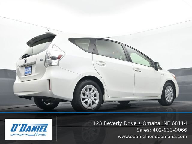 Used 2012 Toyota Prius V Two w/ Preferred Accessory Pkg FWD image 12