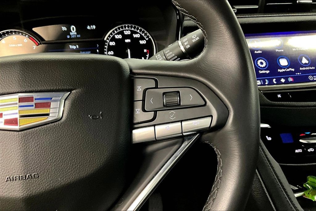 Certified 2025 Cadillac XT6 Luxury AWD/4WD image 12