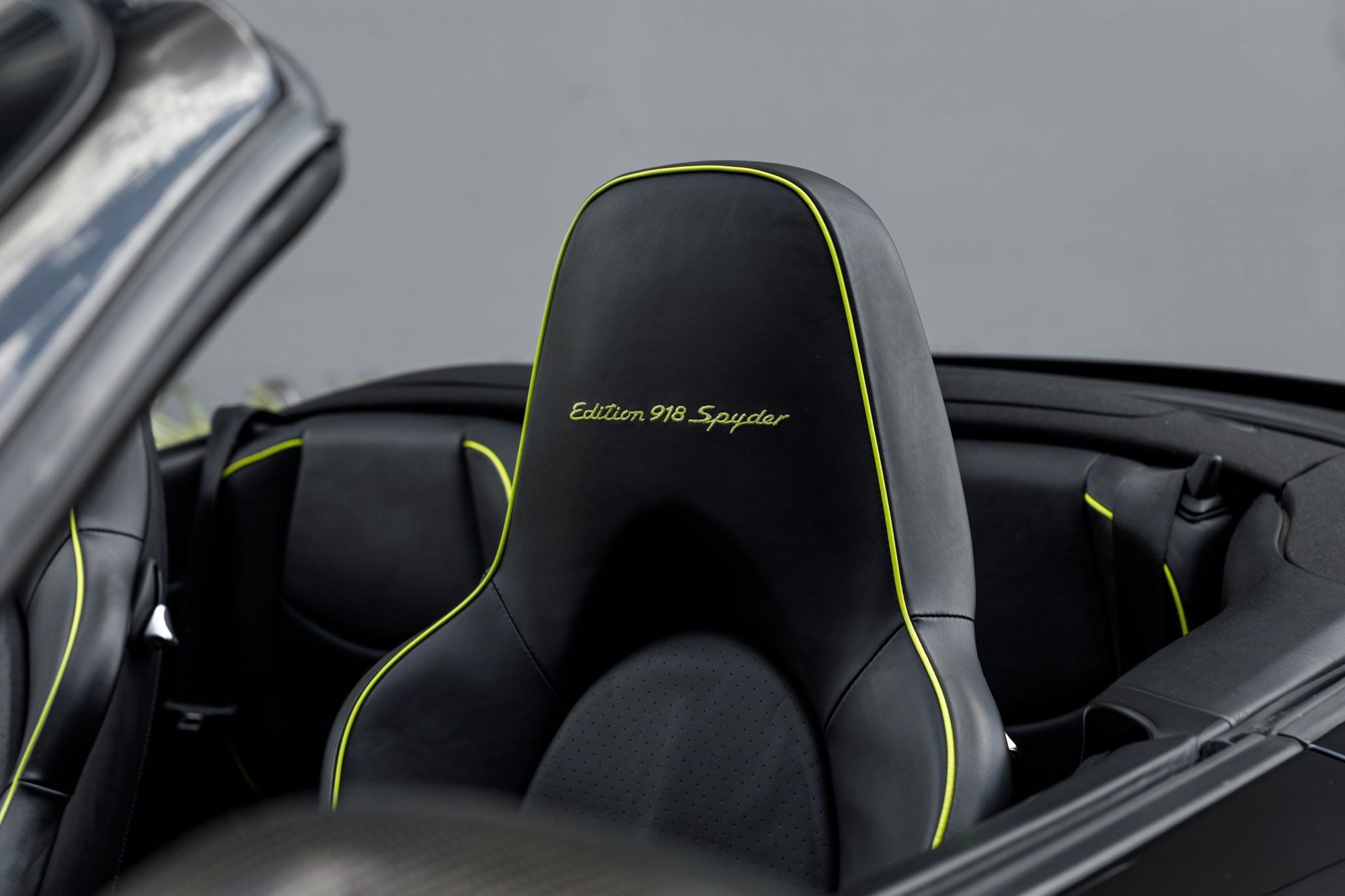 Used 2012 Porsche 911 Turbo S AWD/4WD image 51