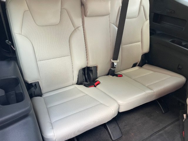 Used 2020 Kia Telluride S FWD image 17