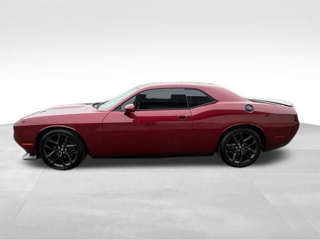 Used 2020 Dodge Challenger R/T w/ Blacktop Package image 11