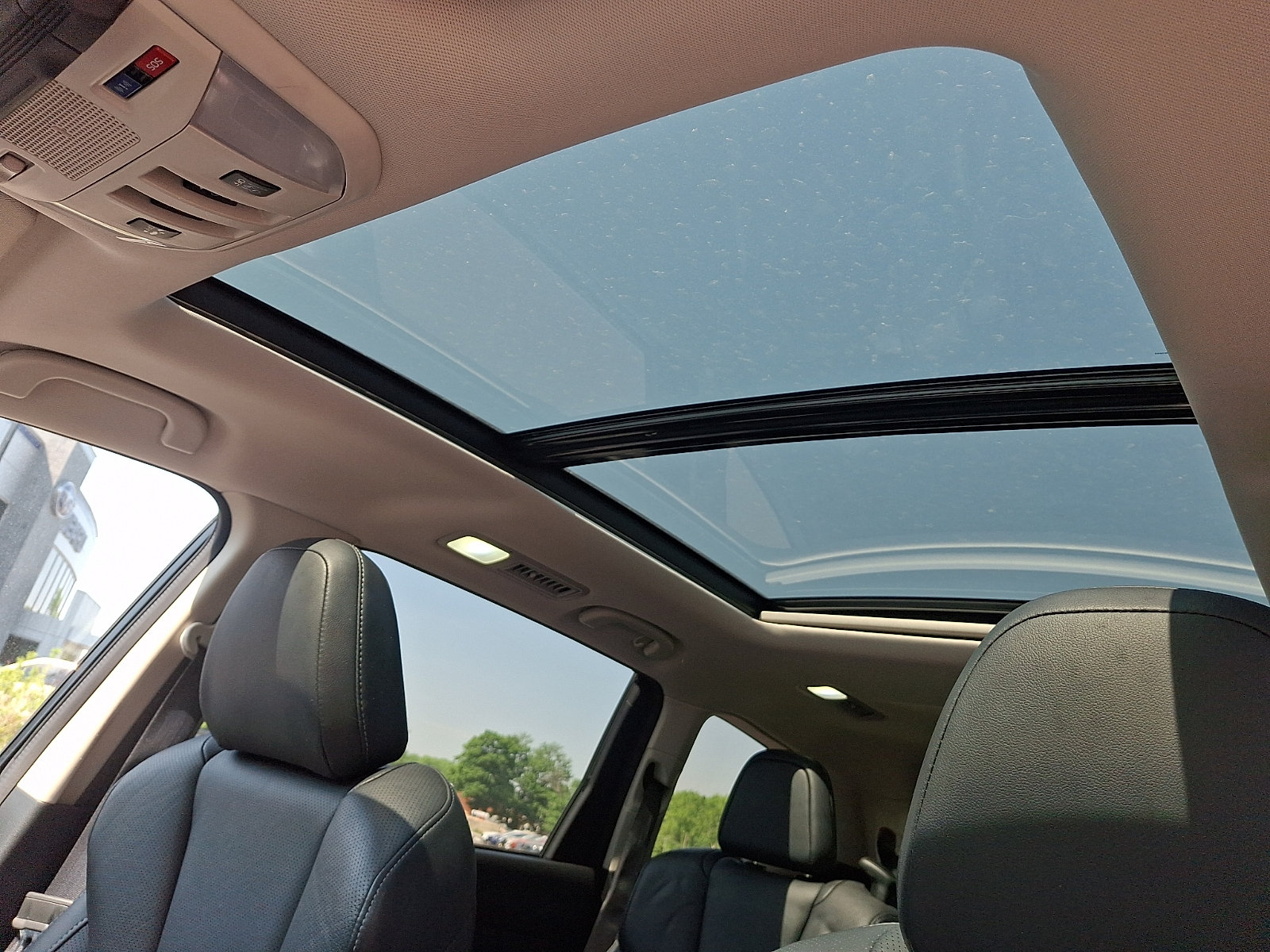 Certified 2022 Subaru Ascent Touring AWD/4WD image 15