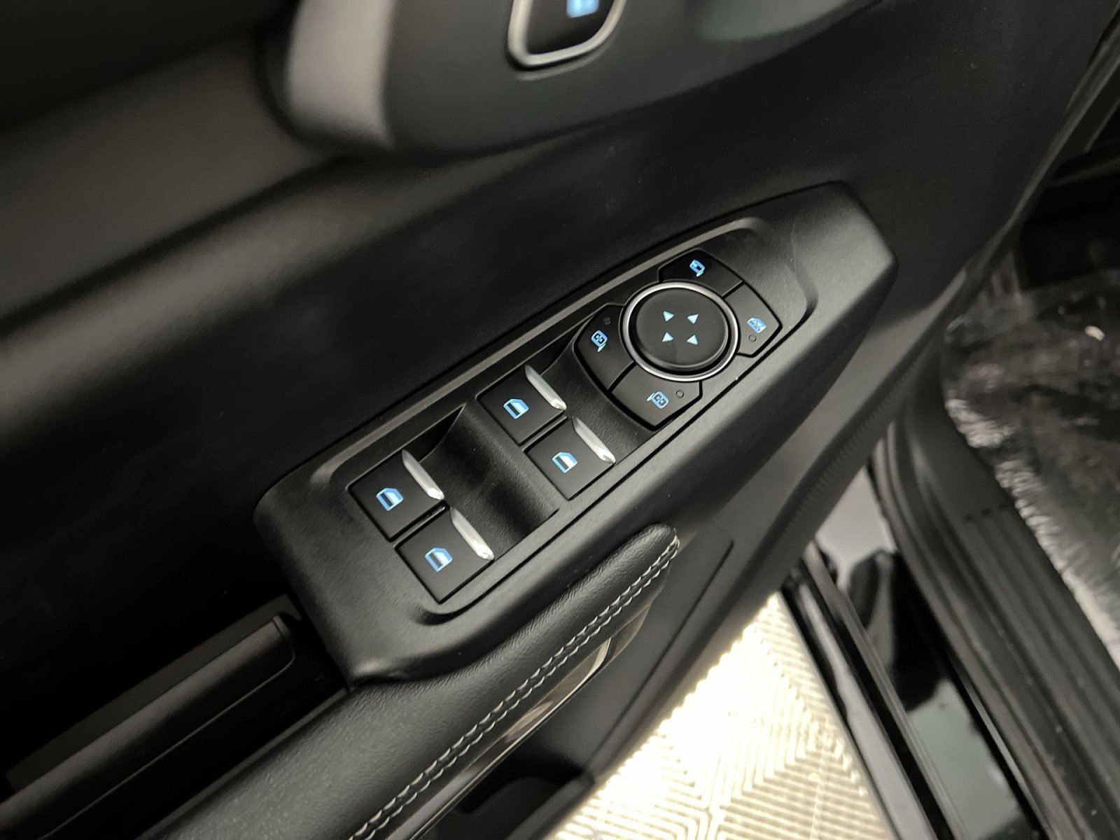 New 2025 Ford Ranger XLT w/ Equipment Group 301A High image 15