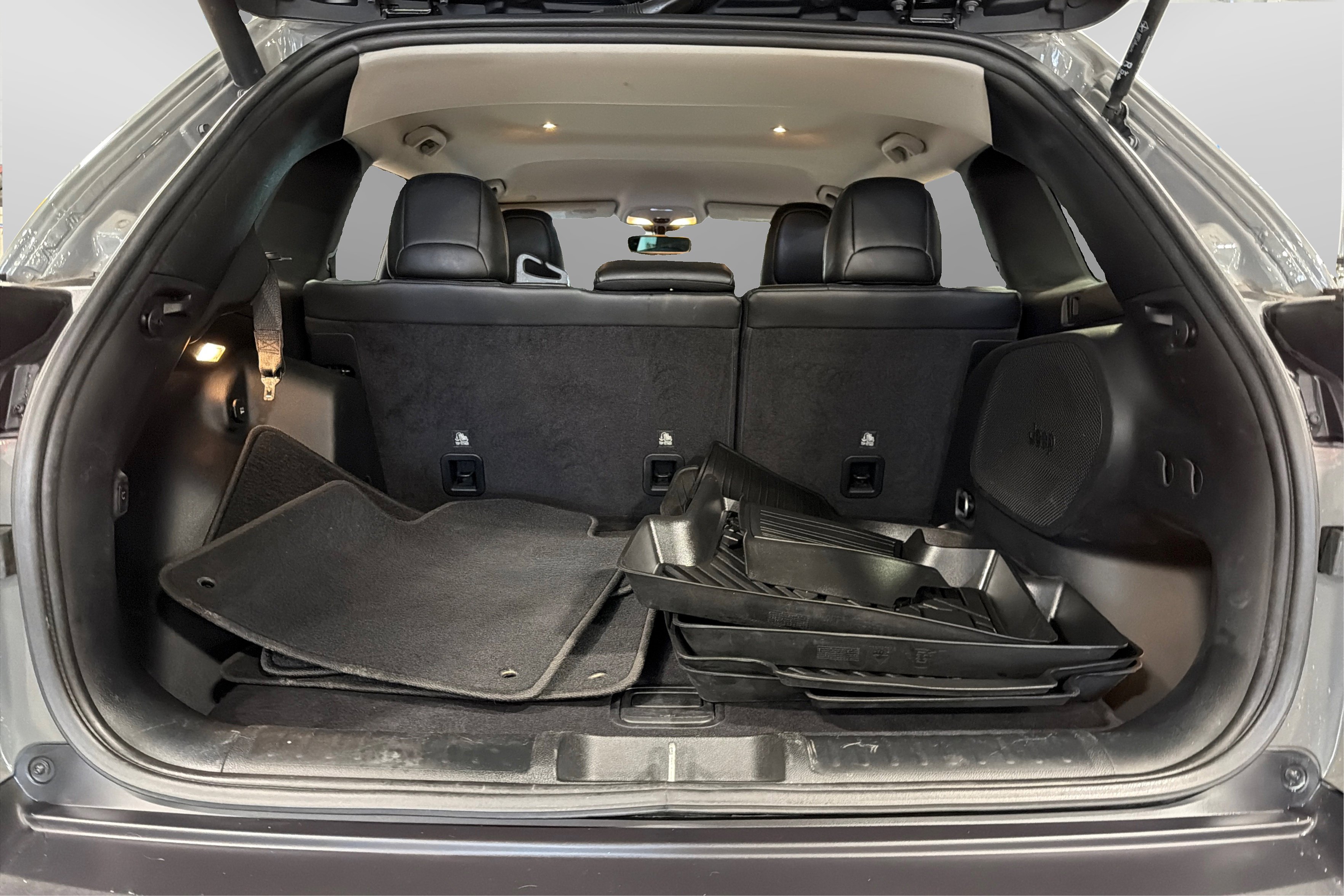 Used 2020 Jeep Cherokee Limited AWD/4WD image 44