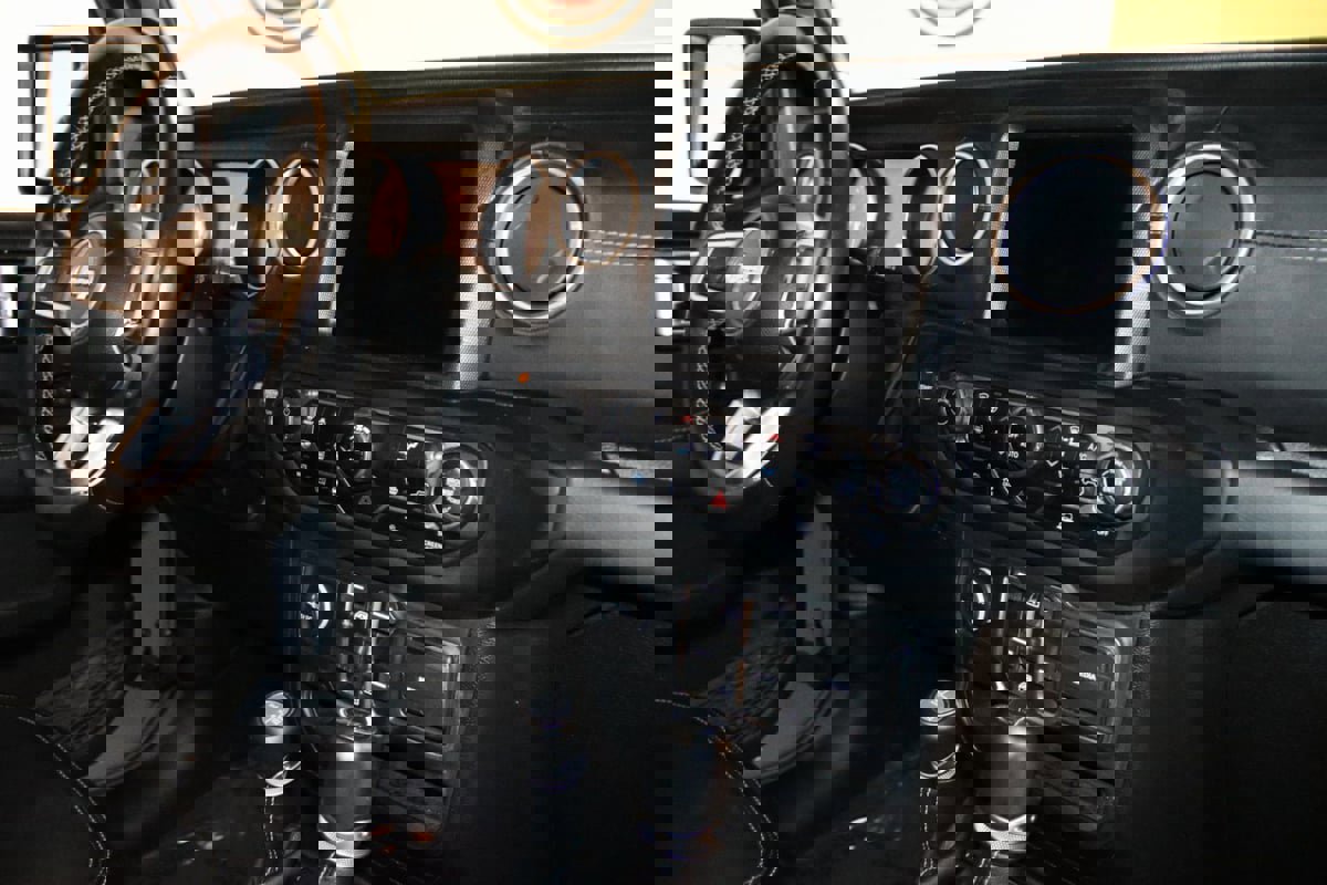 Used 2022 Jeep Wrangler Unlimited Sahara w/ Cold Weather Group image 74